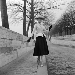 TAILLEUR-DIOR-1947